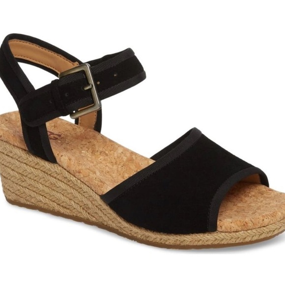 UGG Maybell Suede Black Wedge Sandals Adjustable Ankle Strap. Great Condition - Picture 1 of 7